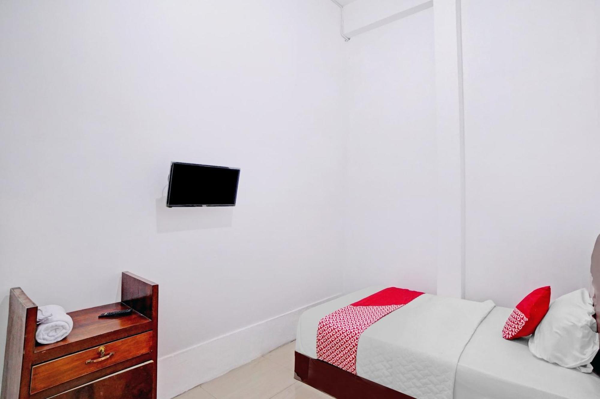 OYO 90387 Sepakat Guest House Medan Extérieur photo